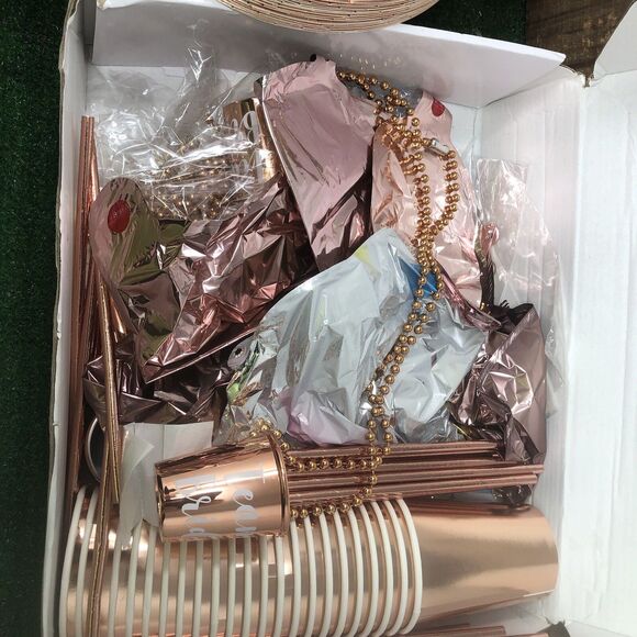 Bride to be Accessory Box - Picture 8 of 11